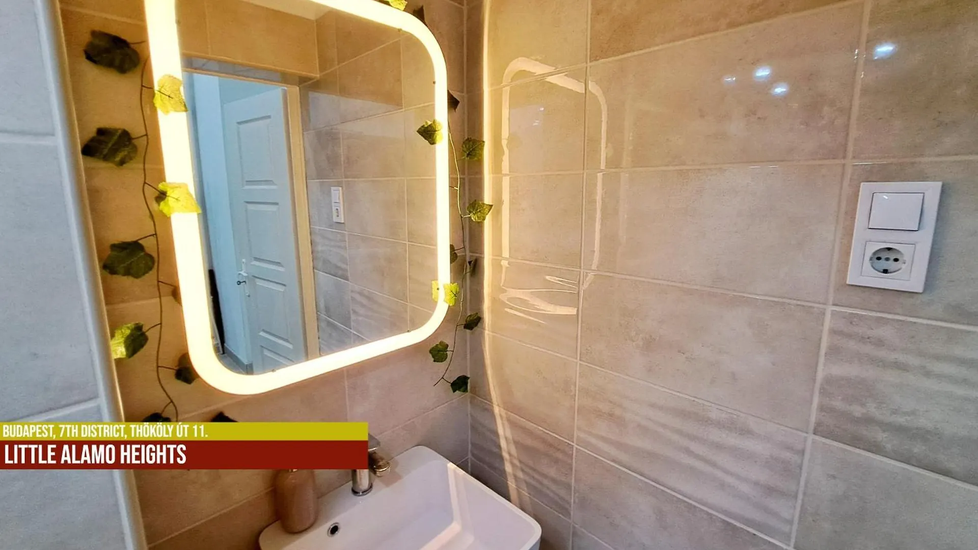 Little Americas Alamo Heights Apartment Budapest 0*,  Hungary